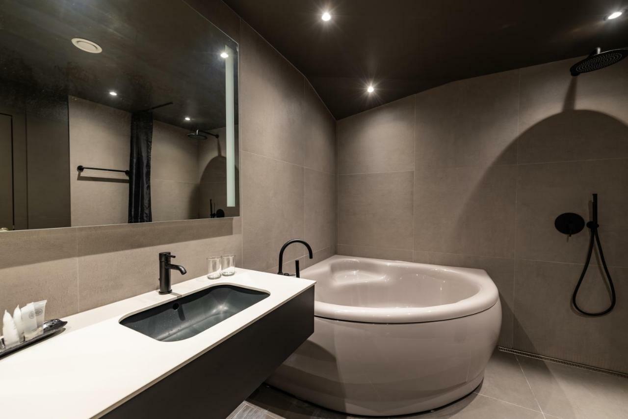Maestro Design Hotel Liepaja Exterior photo