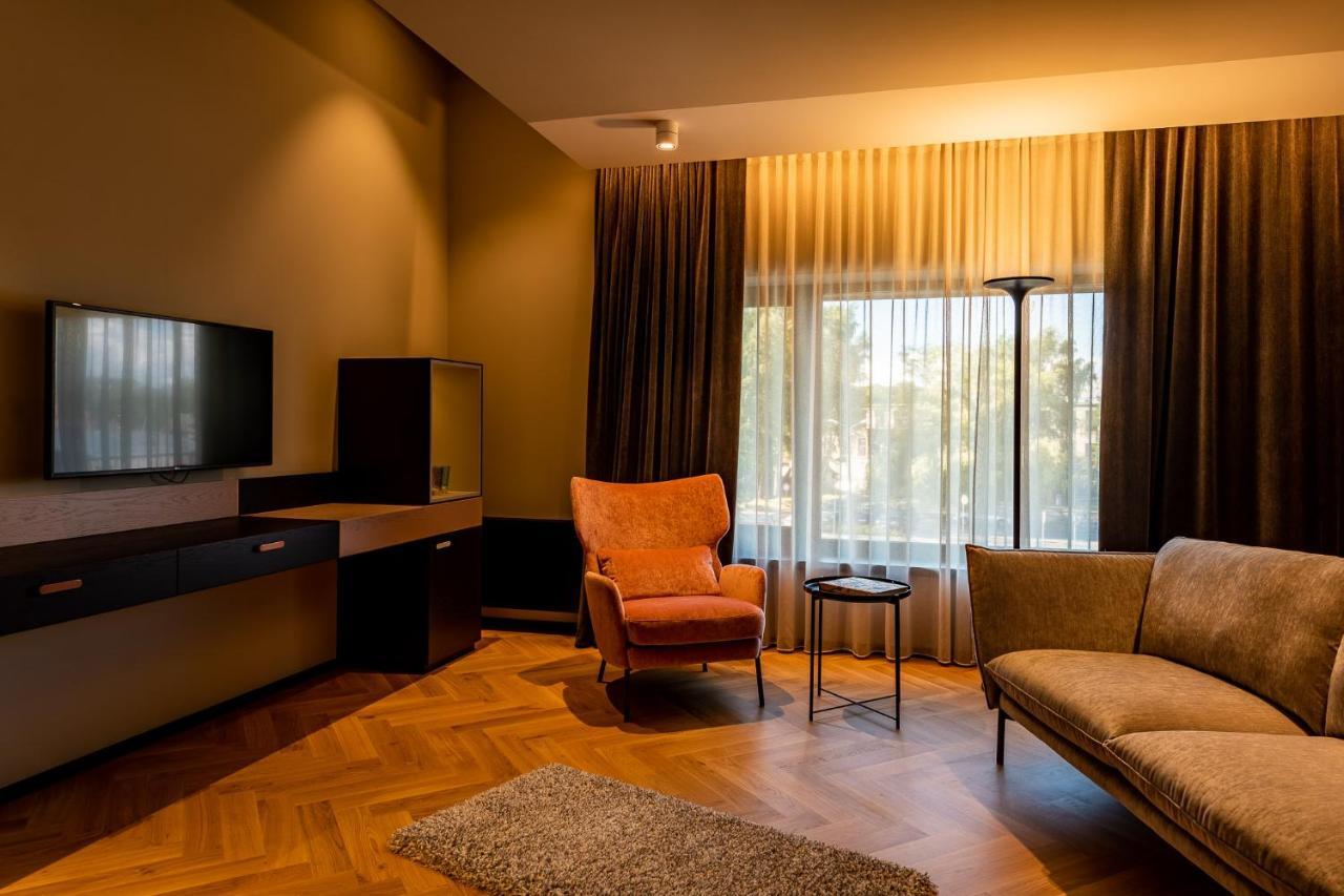 Maestro Design Hotel Liepaja Exterior photo